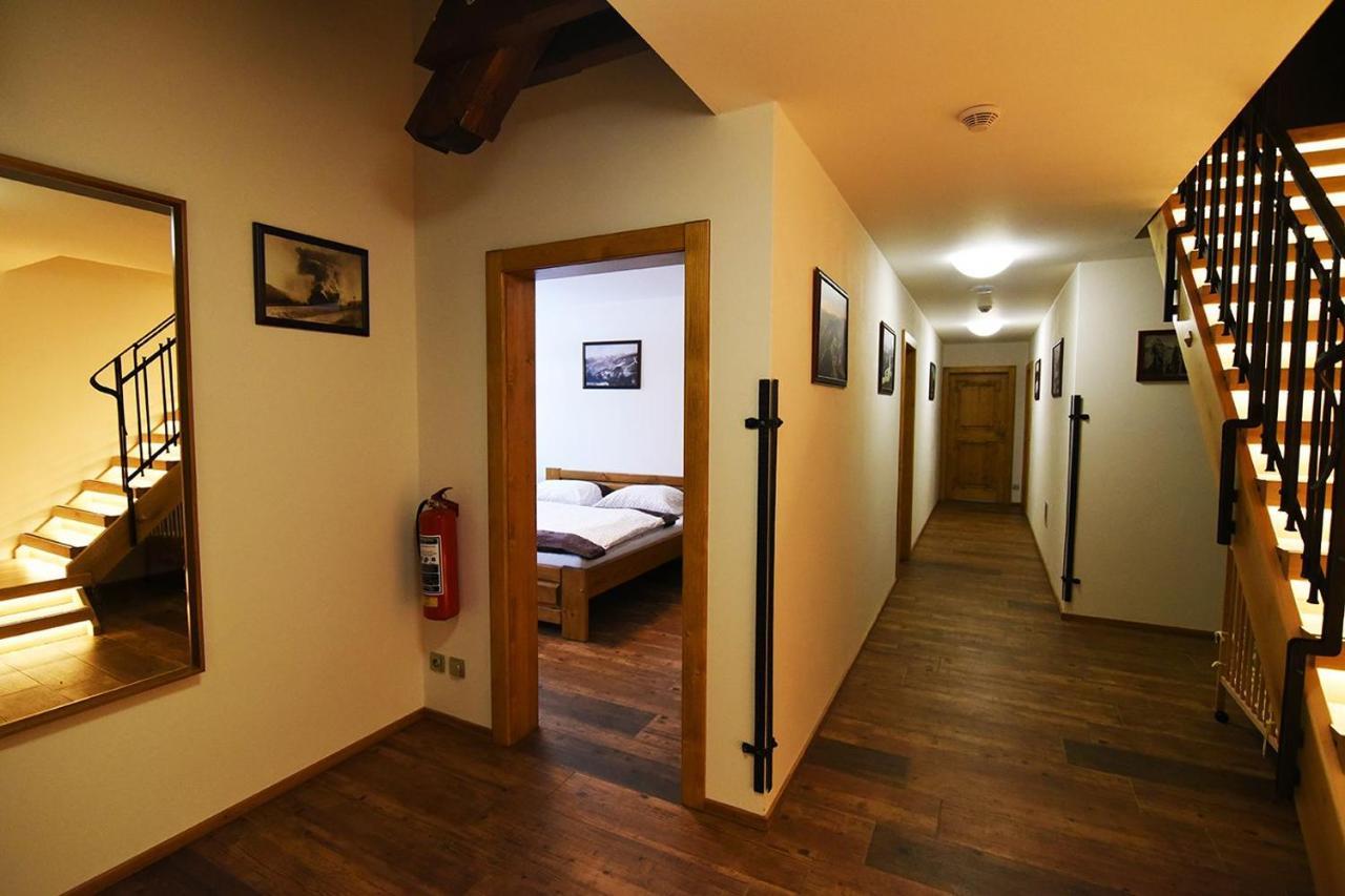 Vydrovy Boudy Hotel